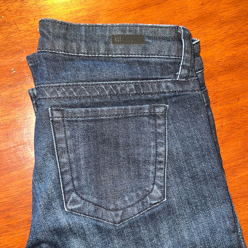 Kut from the Kloth dark blue straight leg jeans